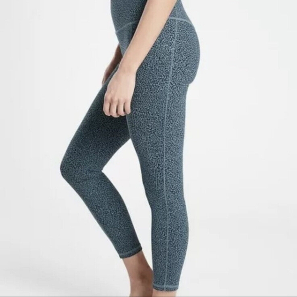 Athleta Salutation Stash II Textured Tight L Petite Micro Cheetah Blue Navy - Picture 3 of 8
